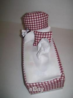 Bed Shaped Tissue Box Cover Red/White Check Handmade Complete with Pillows NWOT