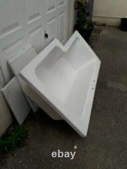 L shape bath 1600 complete with pannaling & shower screen