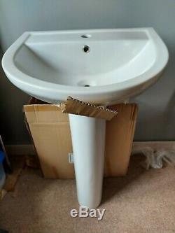 Quality Heavy Duty Synergy Ceramic D Shape Pedestal Sink-complete