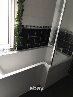 Right Hand L Shaped Complete Bathroom Suite with shower