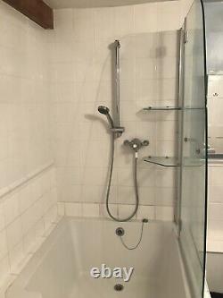 T SHAPE BATH But Also Used As Shower. Comes With Screen And Shower, Complete Set